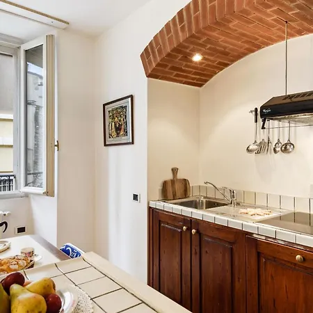 Apartment Cozy And Classy Apt In The Heart Of Como!