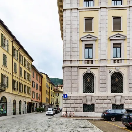 Cozy And Classy Apt In The Heart Of Como! Apartment Como